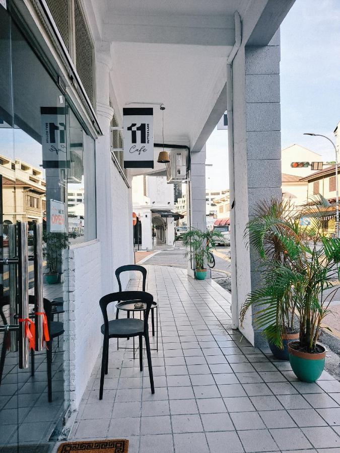 111 Hutton Lane Hostel ジョージタウン エクステリア 写真